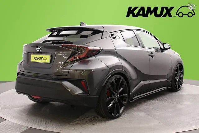 Toyota C-HR 1,8 Hybrid Dynamic / ST-Suspension / Adapt. Vakkari / Navigointi / Keyless / BLIS / Image 4